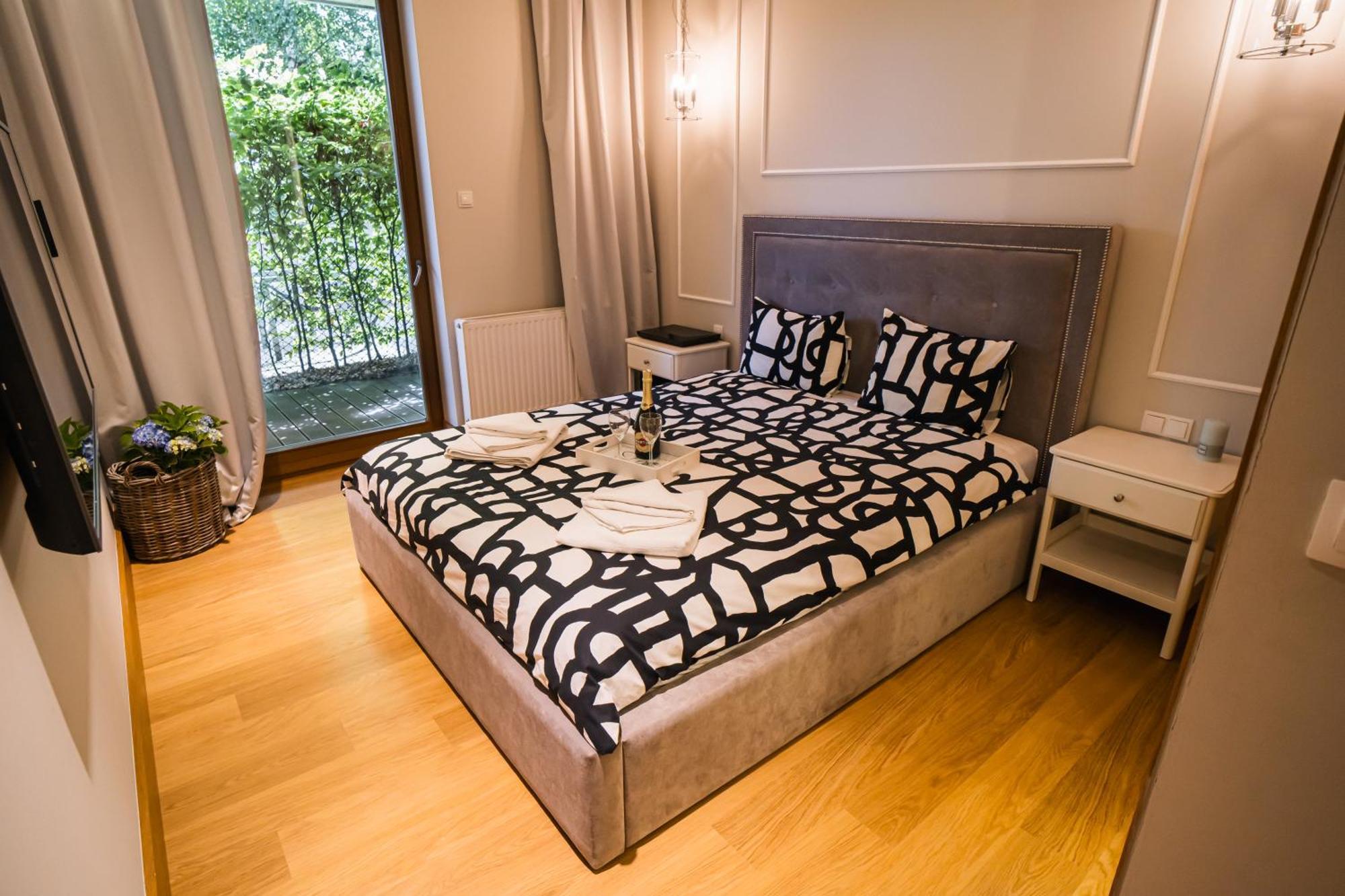 White Home Gdansk Exterior photo